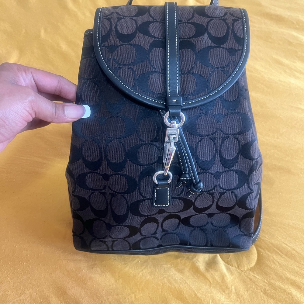 Coach back pack - Picture 8 of 13